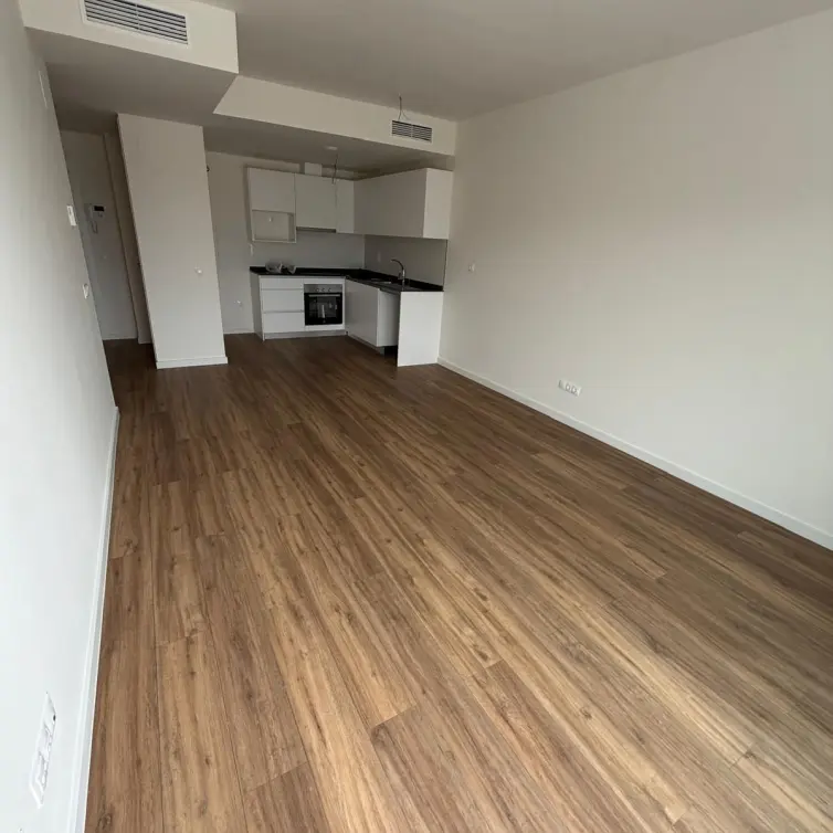 Sale of middle floor apartment in Estepona