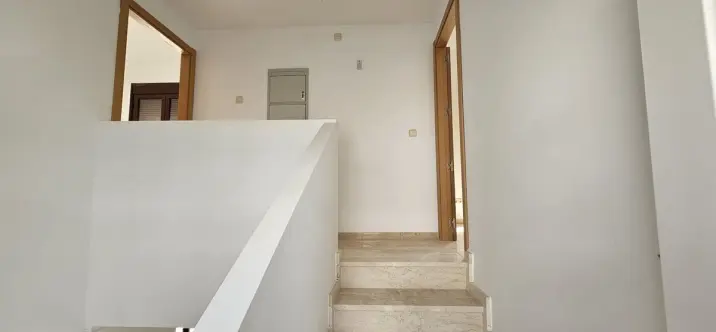 Продажа таунхауса в Doña Julia 4