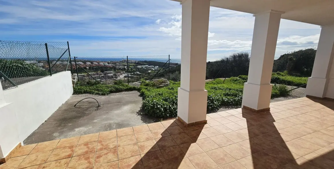 Sale of townhouse in Doña Julia 21