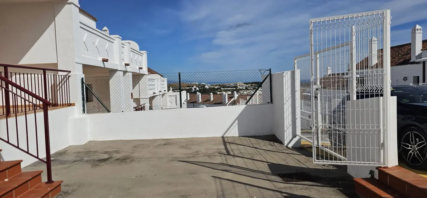 Venta de adosado en Doña Julia 2