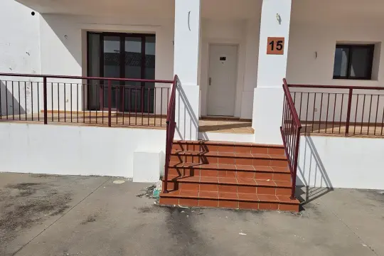 Image 4 thumb