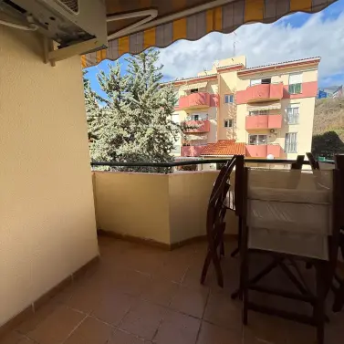 Venta de apartamento en planta media en Marbella