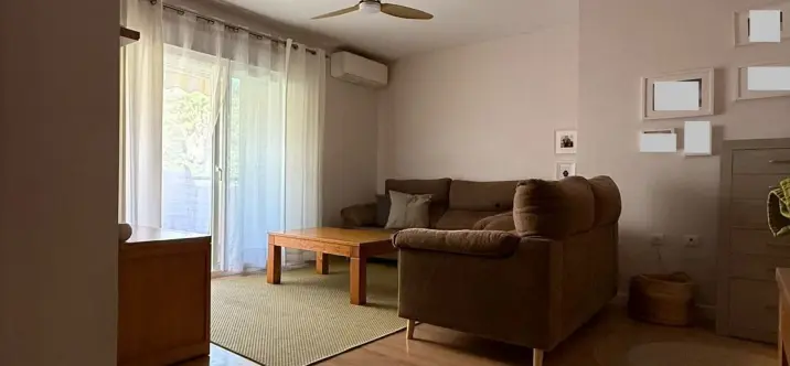 Venta de apartamento en planta media en Marbella 3