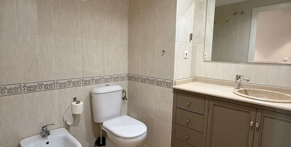 Продажа апартаментов на среднем этаже в Marbella 10