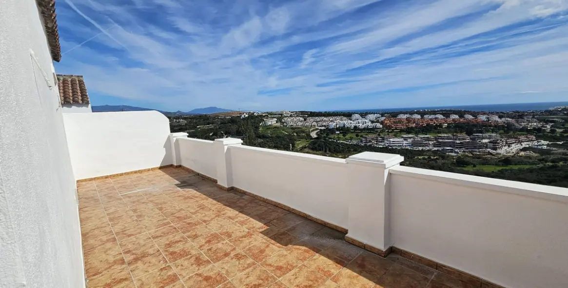 Venta de adosado en Doña Julia 10