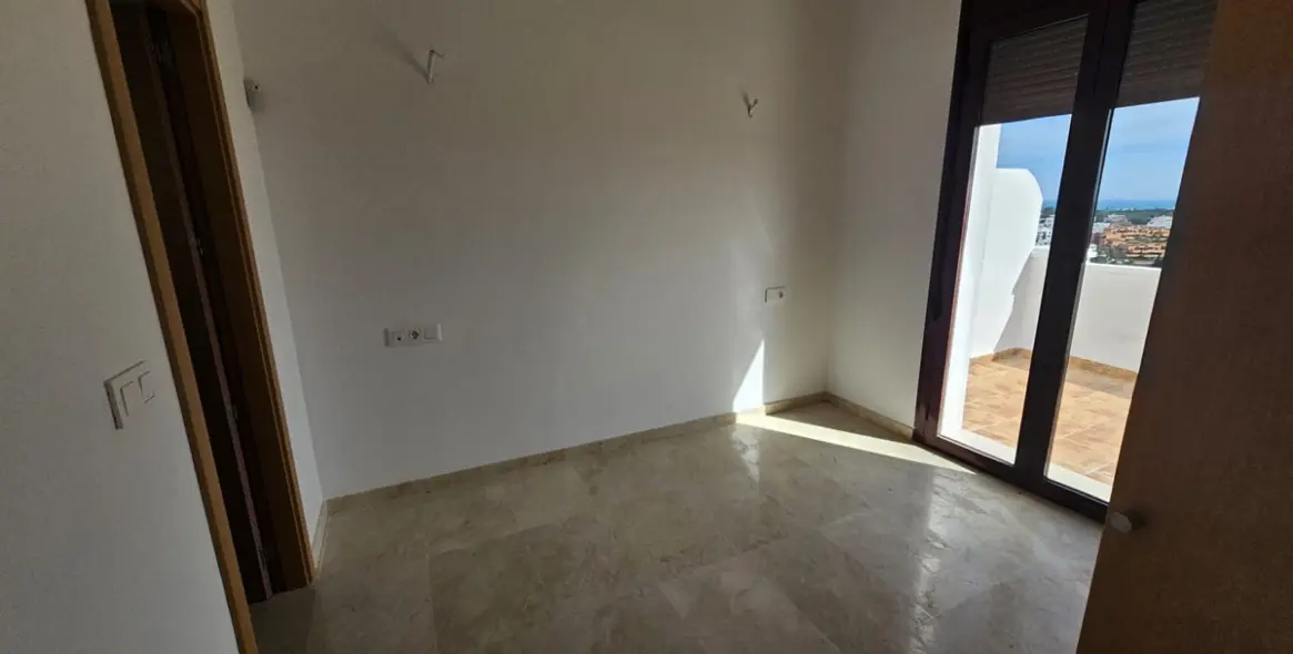 Venta de adosado en Doña Julia 11