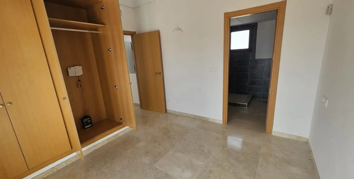 Venta de adosado en Doña Julia 12