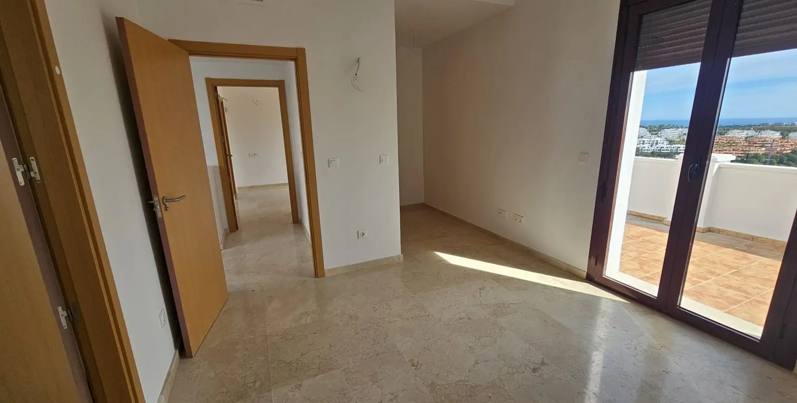 Продажа таунхауса в Doña Julia 7