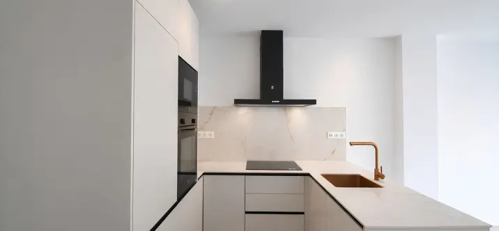 Sale of penthouse in Fuengirola 2