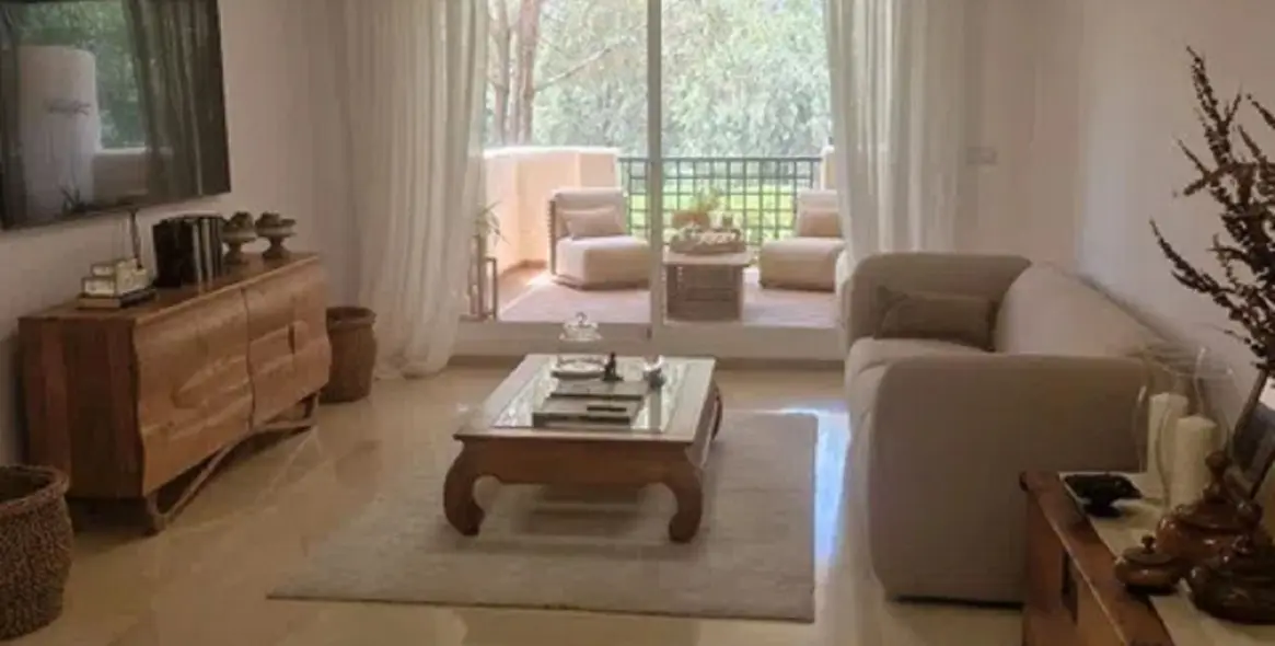 Продажа апартаментов на первом этаже в Elviria 3