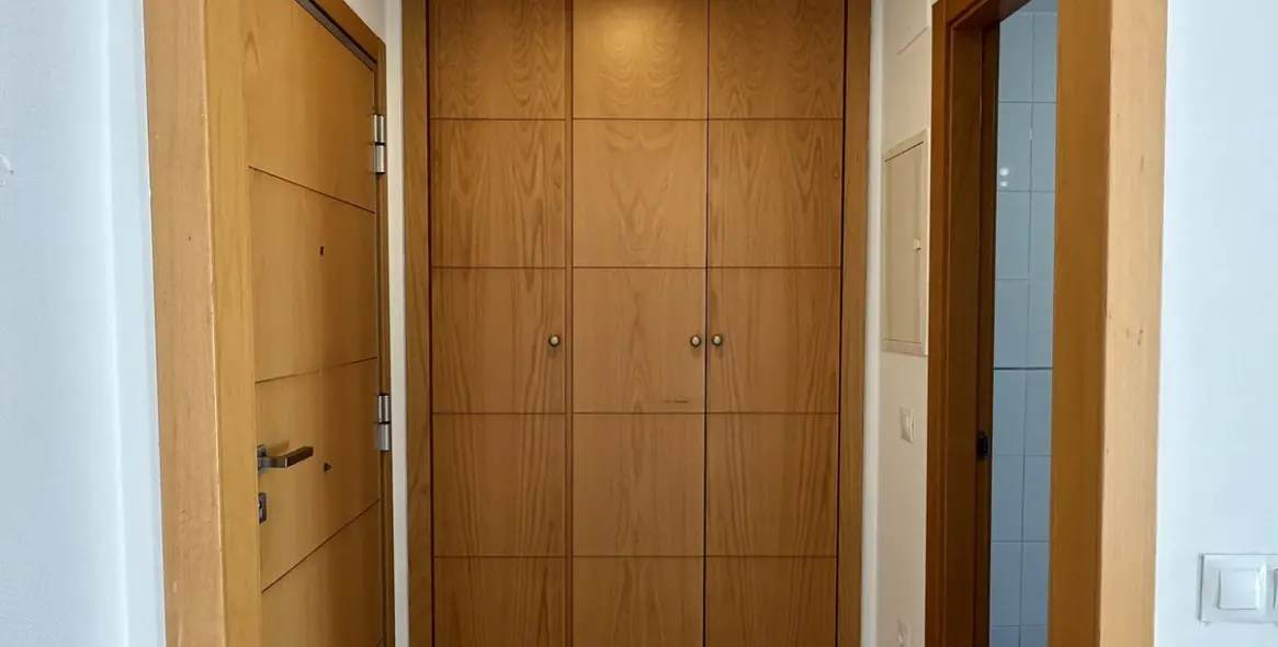 Venta de apartamento en planta media en Marbella 12