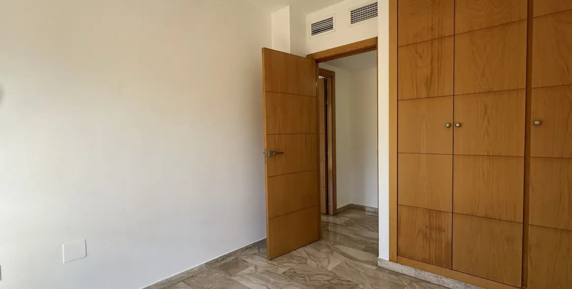 Продажа апартаментов на среднем этаже в Marbella 23