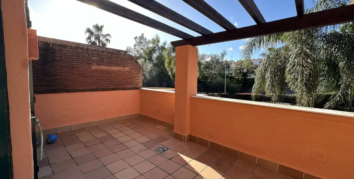 Продажа апартаментов на среднем этаже в Marbella 36