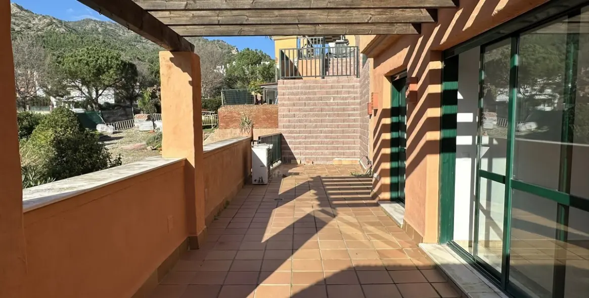 Продажа апартаментов на среднем этаже в Marbella 38