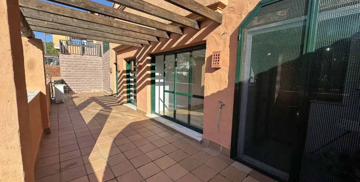 Продажа апартаментов на среднем этаже в Marbella 41