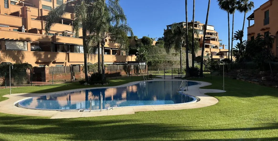 Продажа апартаментов на среднем этаже в Marbella 50