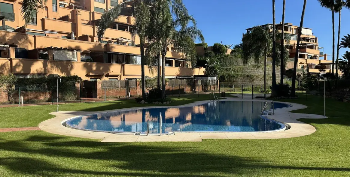 Продажа апартаментов на среднем этаже в Marbella 53