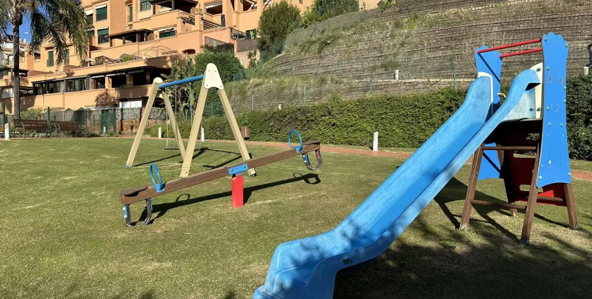 Продажа апартаментов на среднем этаже в Marbella 65