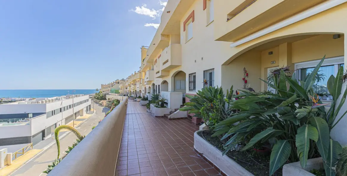 Venta de adosado en La Cala 18