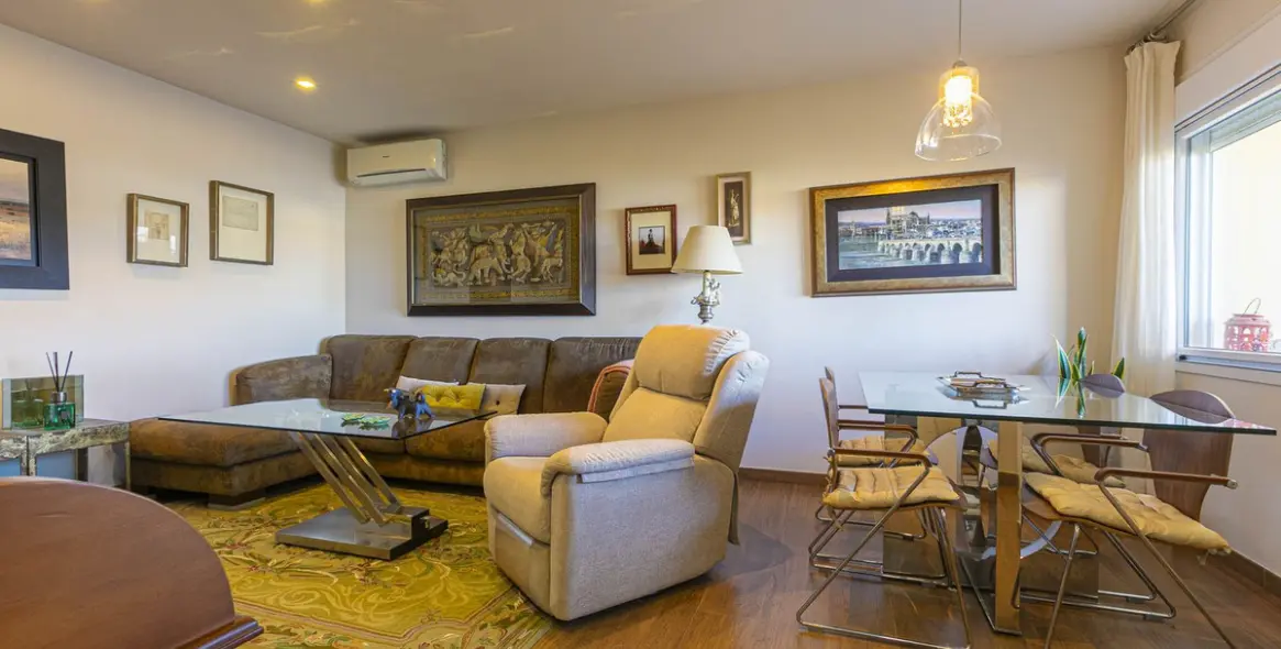 Sale of townhouse in La Cala 27