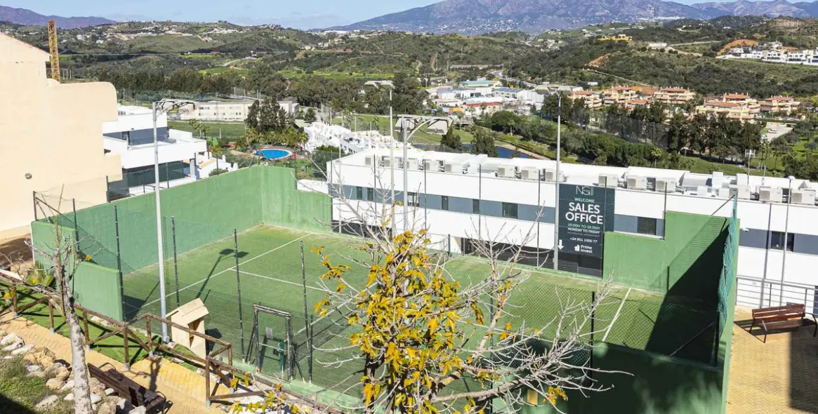 Sale of townhouse in La Cala 32