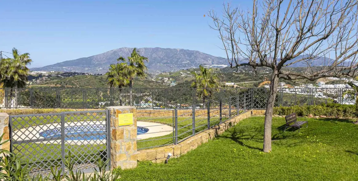 Sale of townhouse in La Cala 36