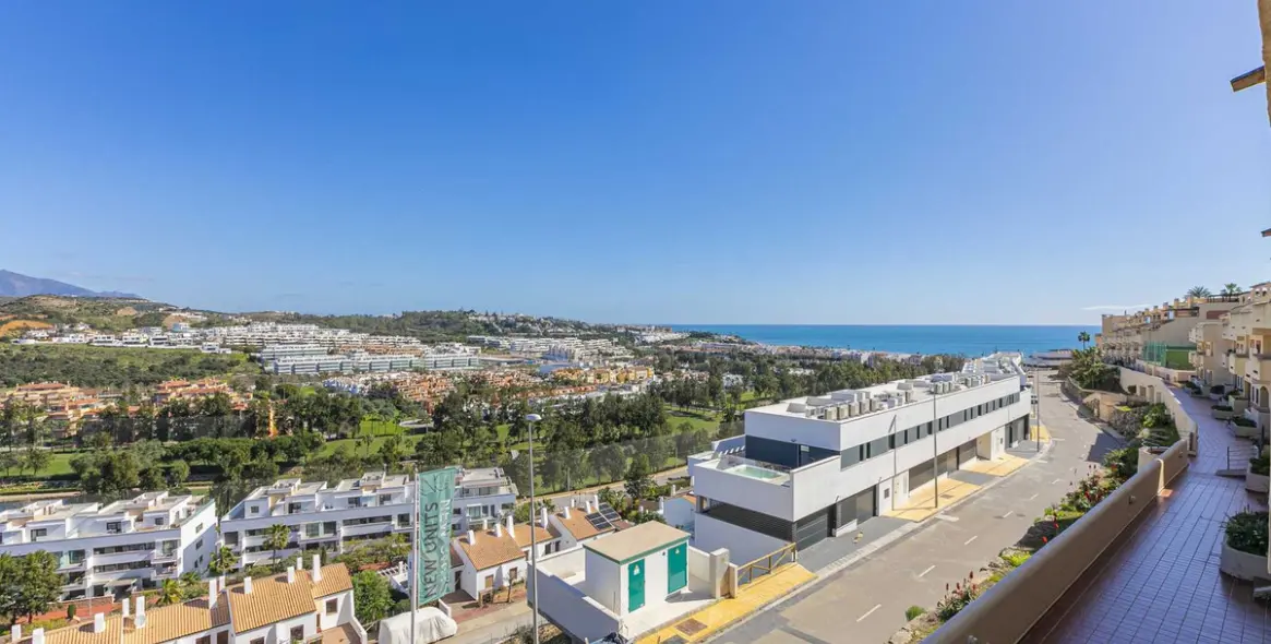 Sale of townhouse in La Cala 40