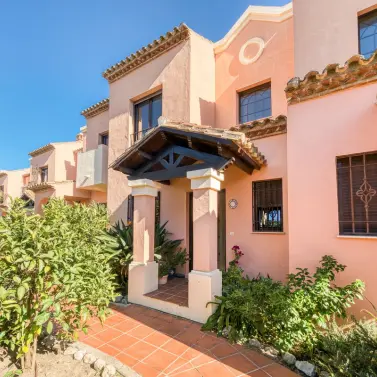 Venta de adosado en Estepona