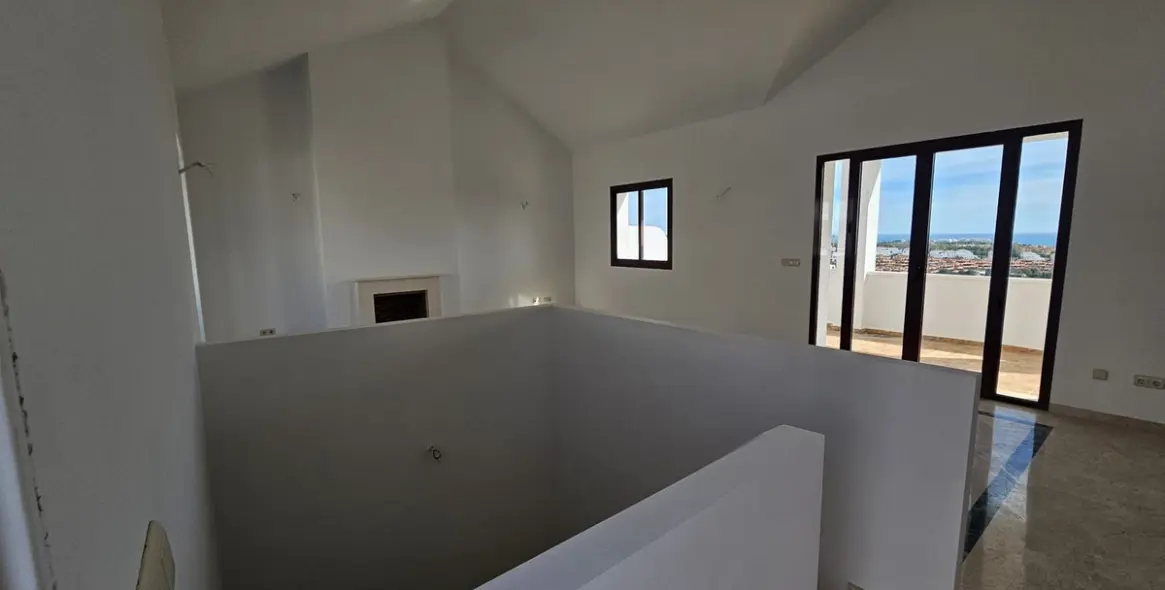 Sale of townhouse in Doña Julia 6