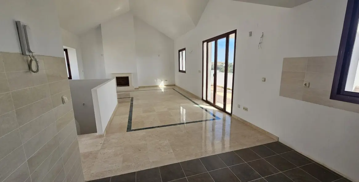 Sale of townhouse in Doña Julia 10