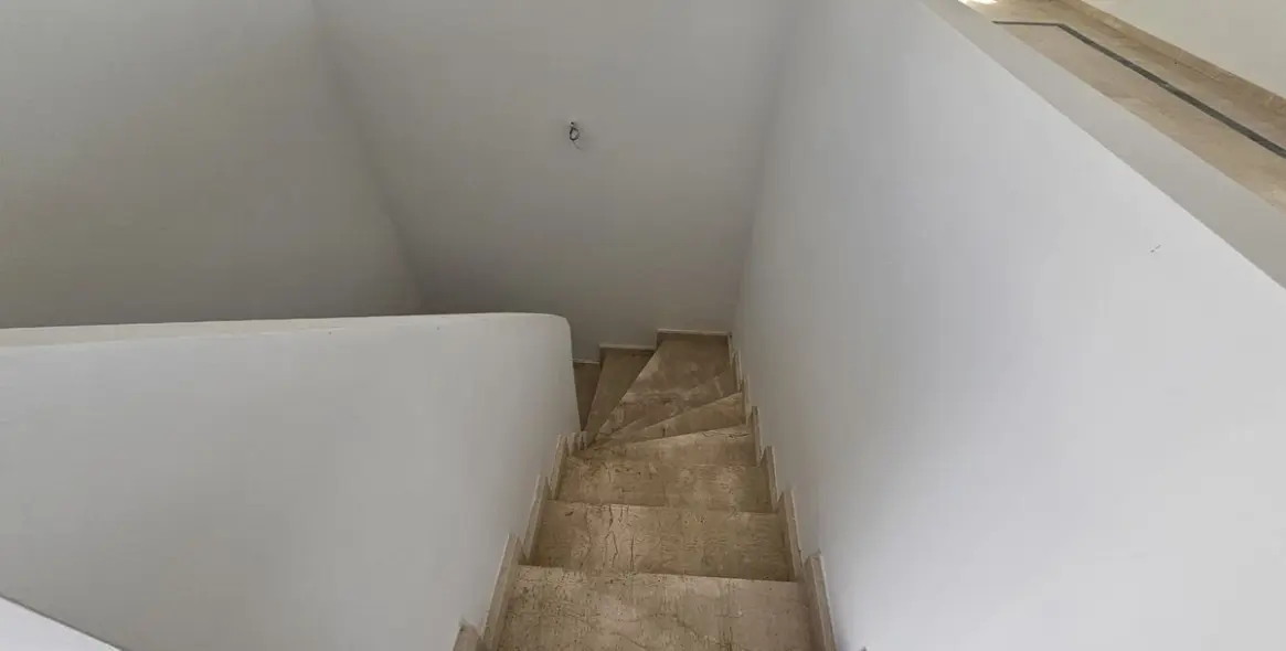 Sale of townhouse in Doña Julia 13