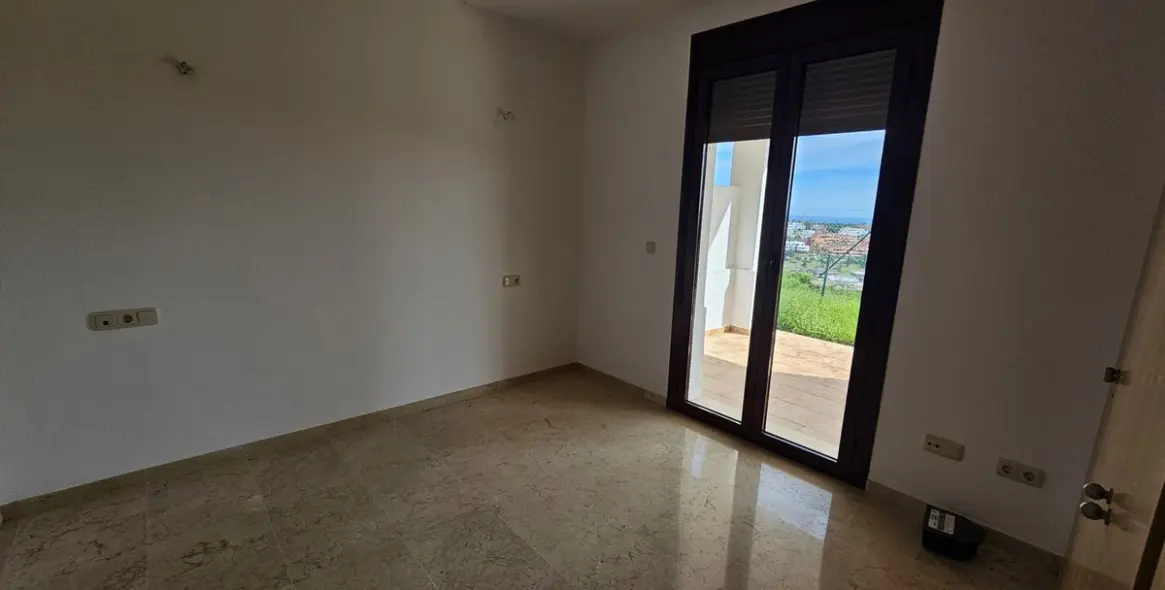 Sale of townhouse in Doña Julia 20