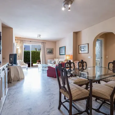 Sale of ground floor apartment in Guadalmina Baja