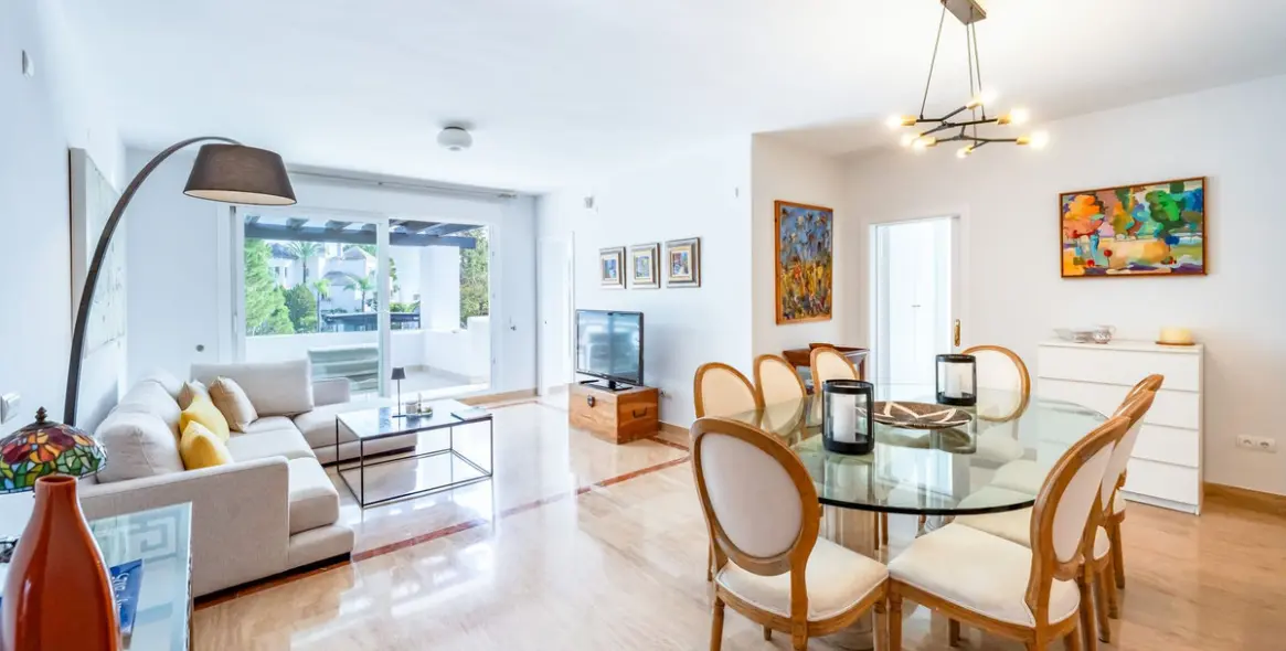 Продажа апартаментов на среднем этаже в Río Real 2