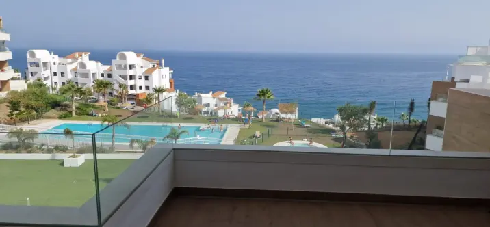 Продажа апартаментов на среднем этаже в Torrox Costa 1