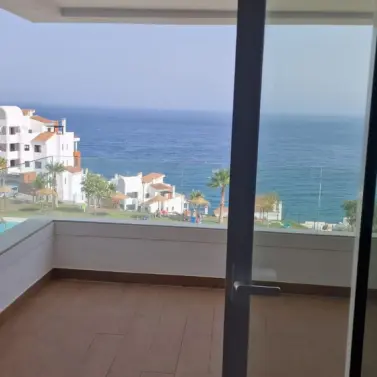 Продажа апартаментов на среднем этаже в Torrox Costa