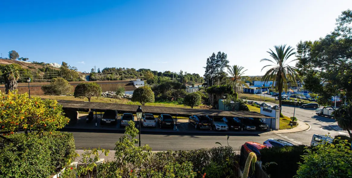 Sale of penthouse duplex in The Golden Mile 27