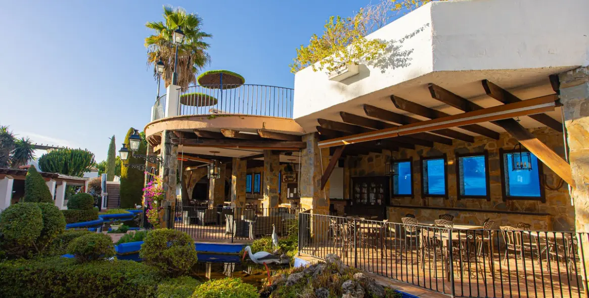 Sale of penthouse duplex in The Golden Mile 31