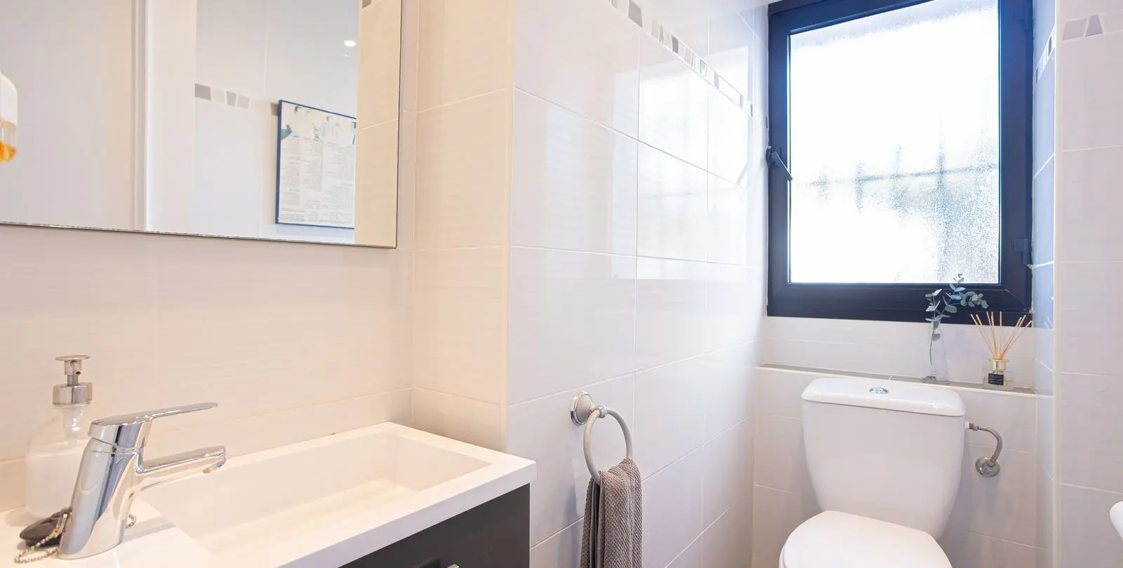 Sale of penthouse duplex in The Golden Mile 7
