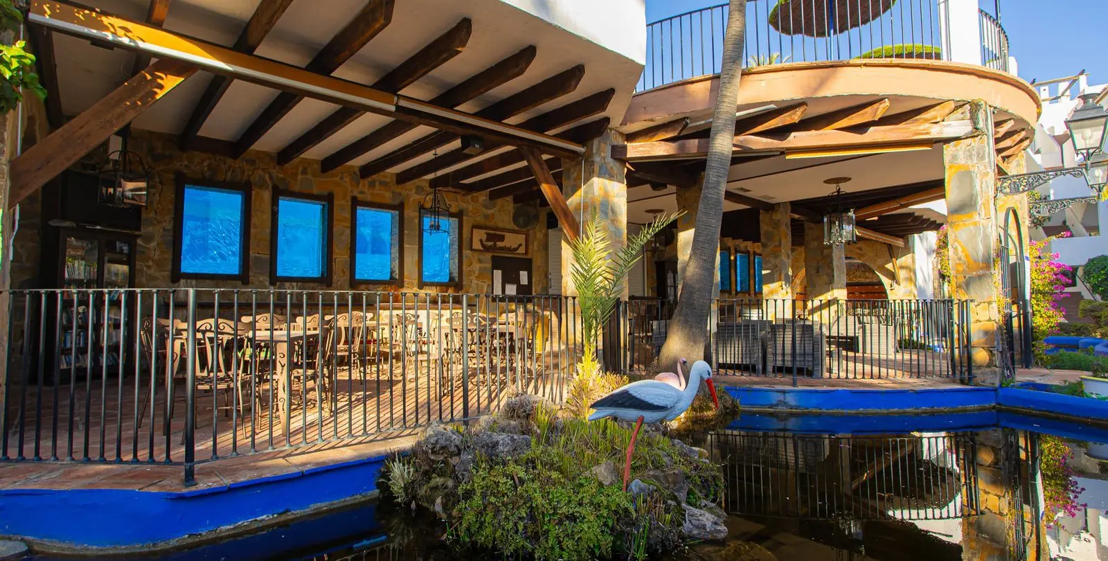 Sale of penthouse duplex in The Golden Mile 32