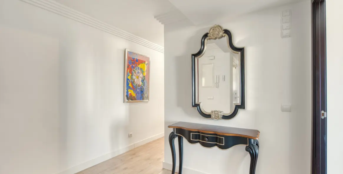 Sale of penthouse in Estepona 4