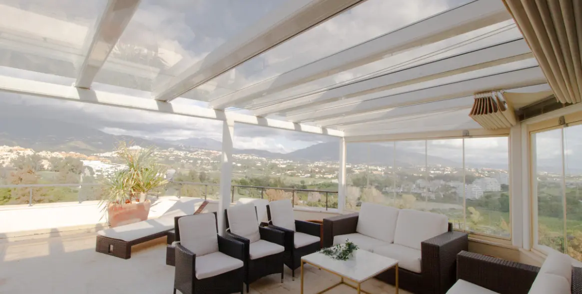 Sale of penthouse in Estepona 16