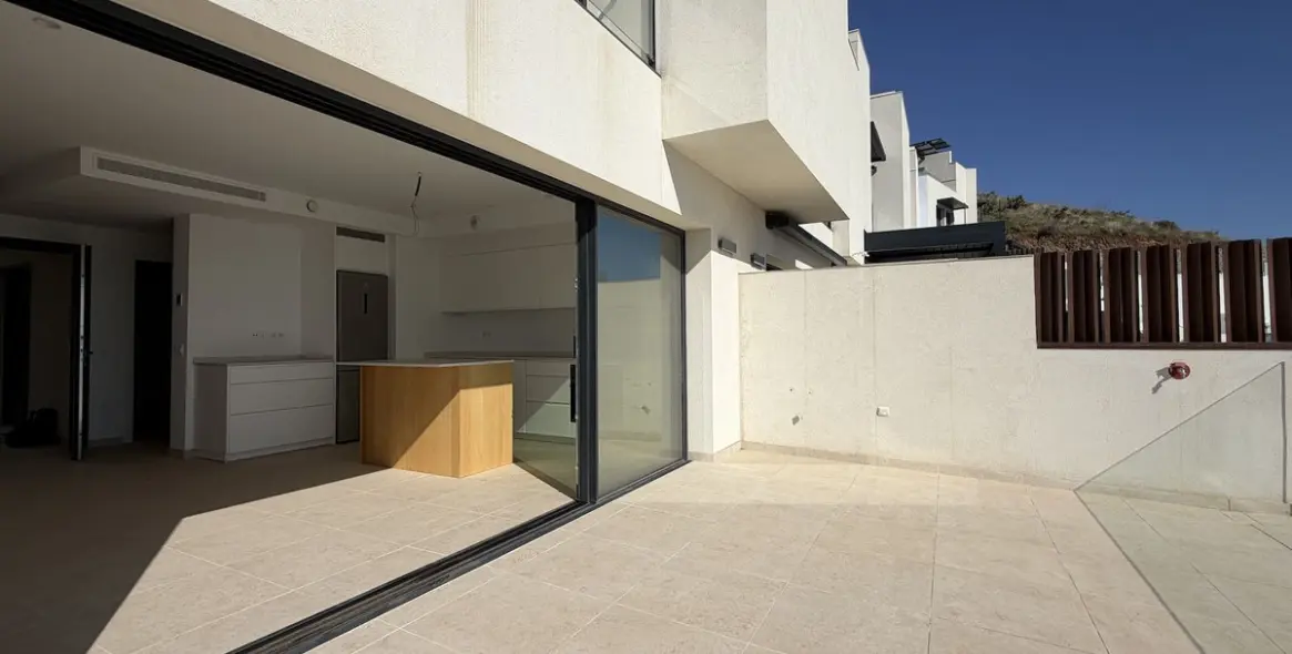 Продажа таунхауса в Torrox Costa 4