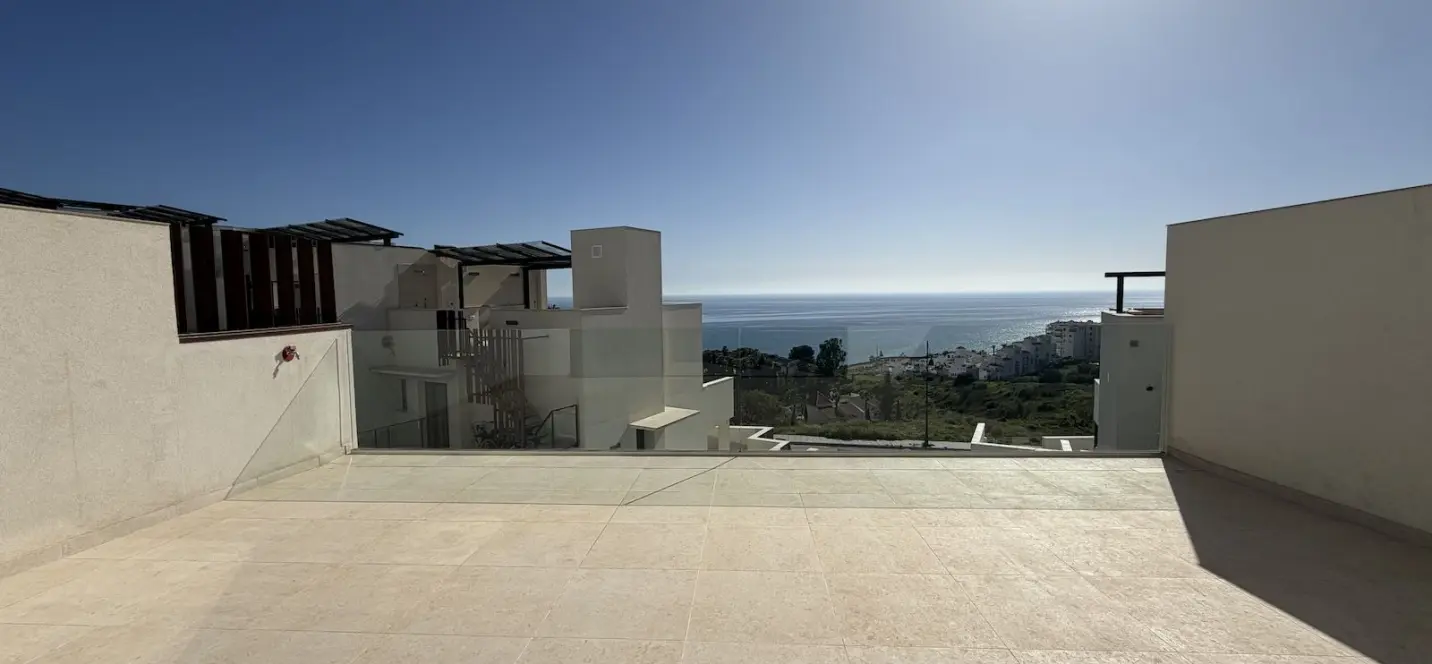 Sale of townhouse in Torrox Costa 3