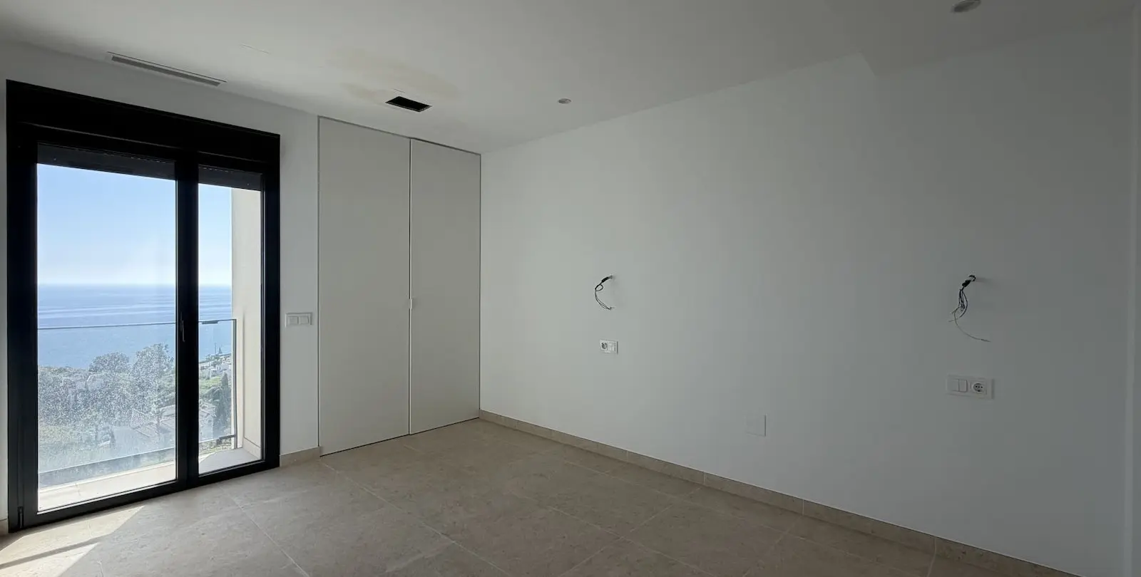 Sale of townhouse in Torrox Costa 10