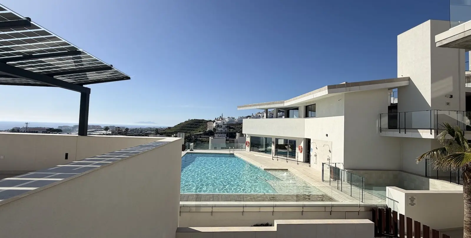 Sale of townhouse in Torrox Costa 18