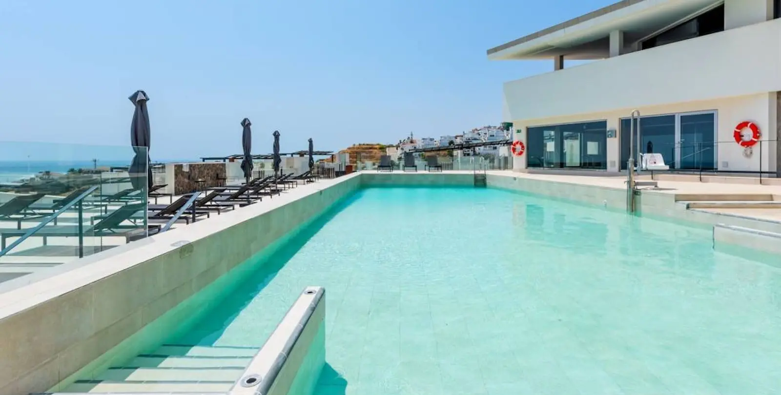 Sale of townhouse in Torrox Costa 25
