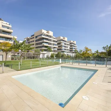 Продажа апартаментов на среднем этаже в Málaga