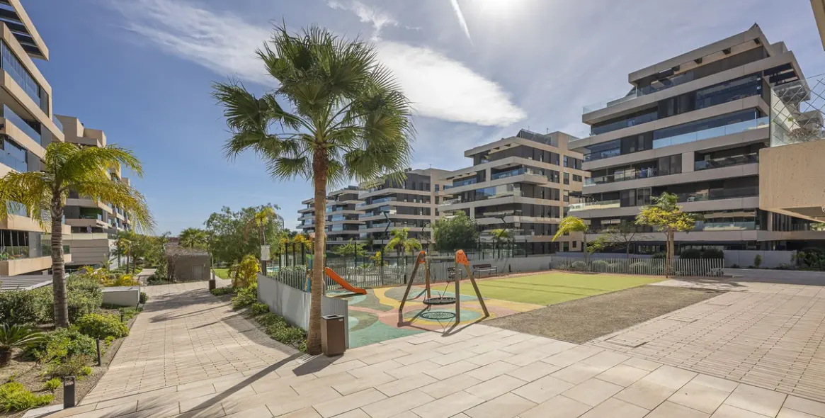 Продажа апартаментов на среднем этаже в Málaga 5