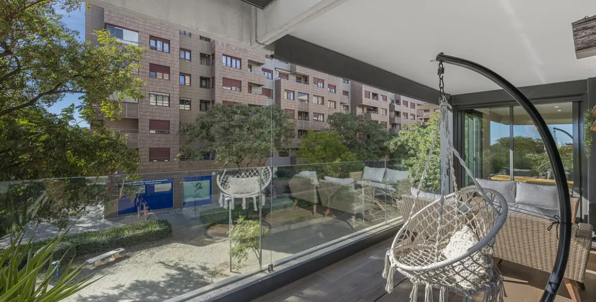 Продажа апартаментов на среднем этаже в Málaga 20